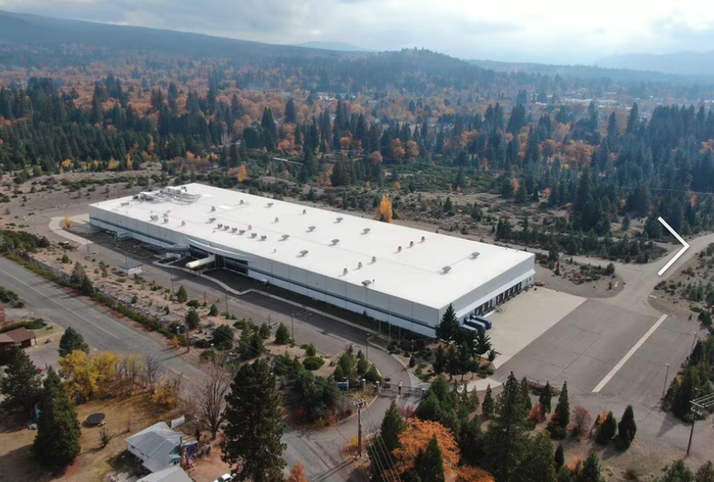 210 Ski Village Drive, Mount Shasta